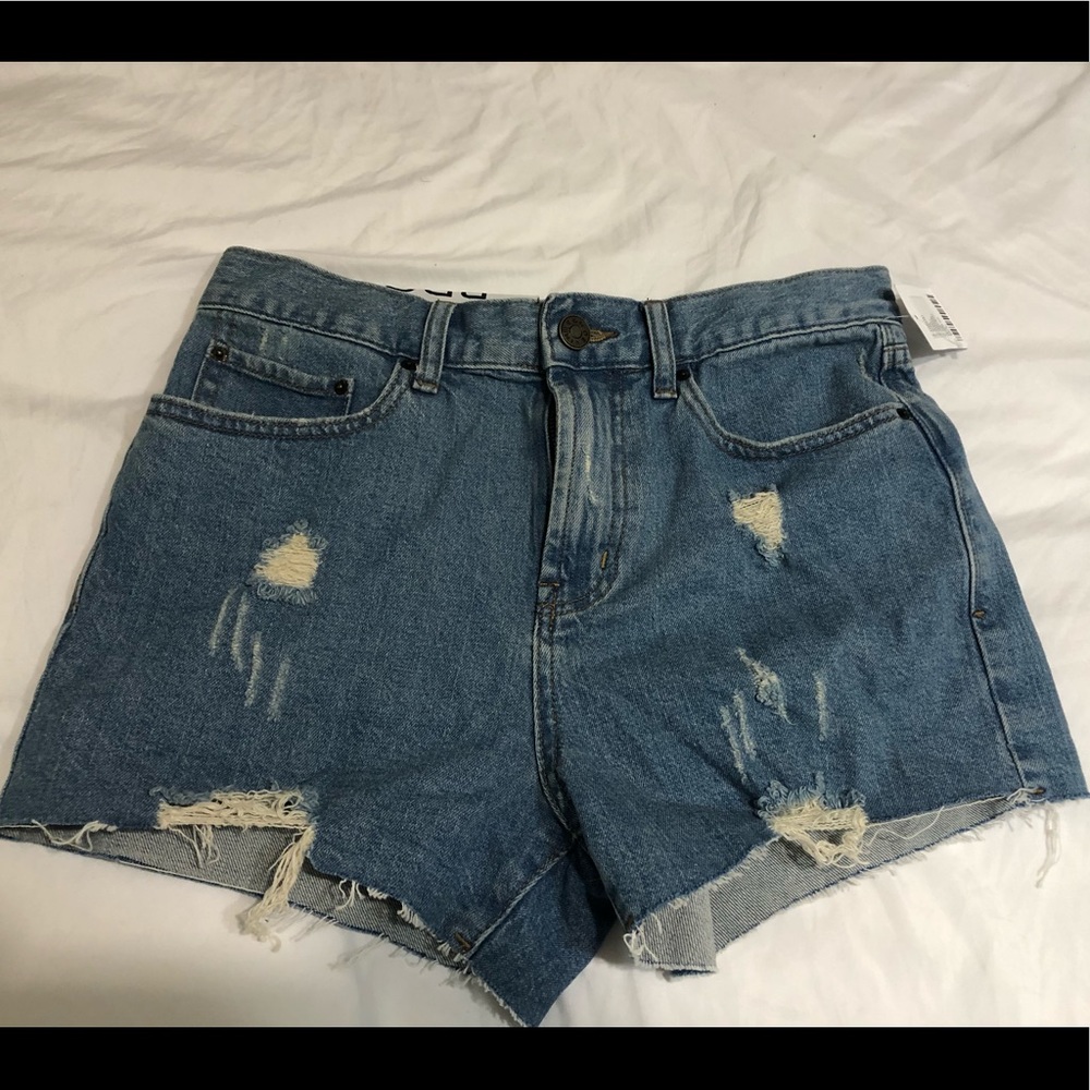Urban Outfitters Girlfriend HighRise shorts28W NWT